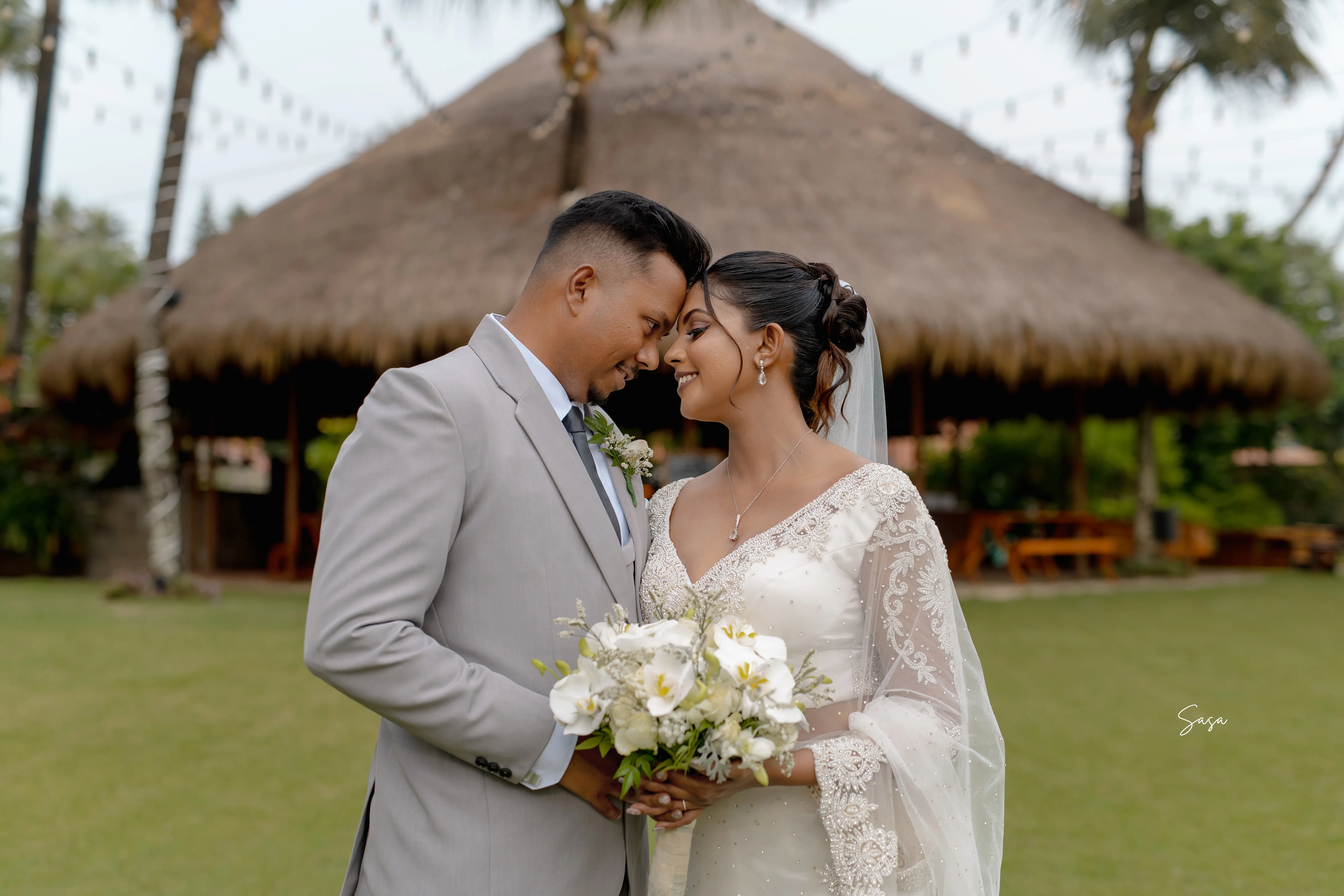 Harindi & Venura Wedding wedding photography by Sasanka Chandrasena